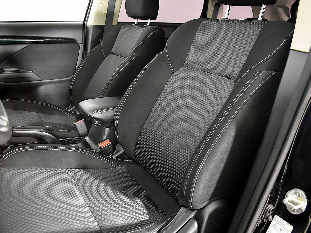 Mitsubishi Outlander б/у, 2020, Вариатор. Фото: #7