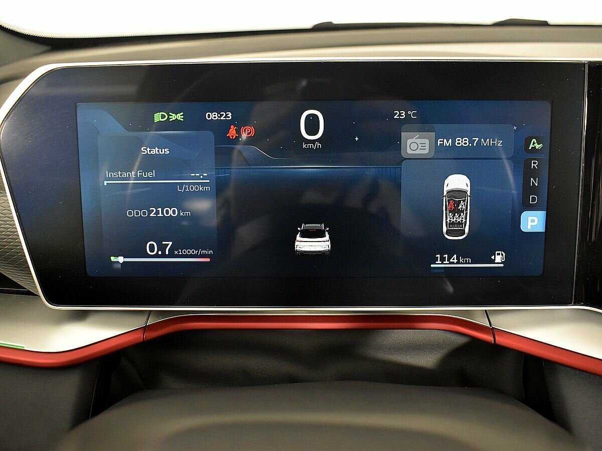 Geely Coolray б/у, 2023, Роботизированная. Фото: #11