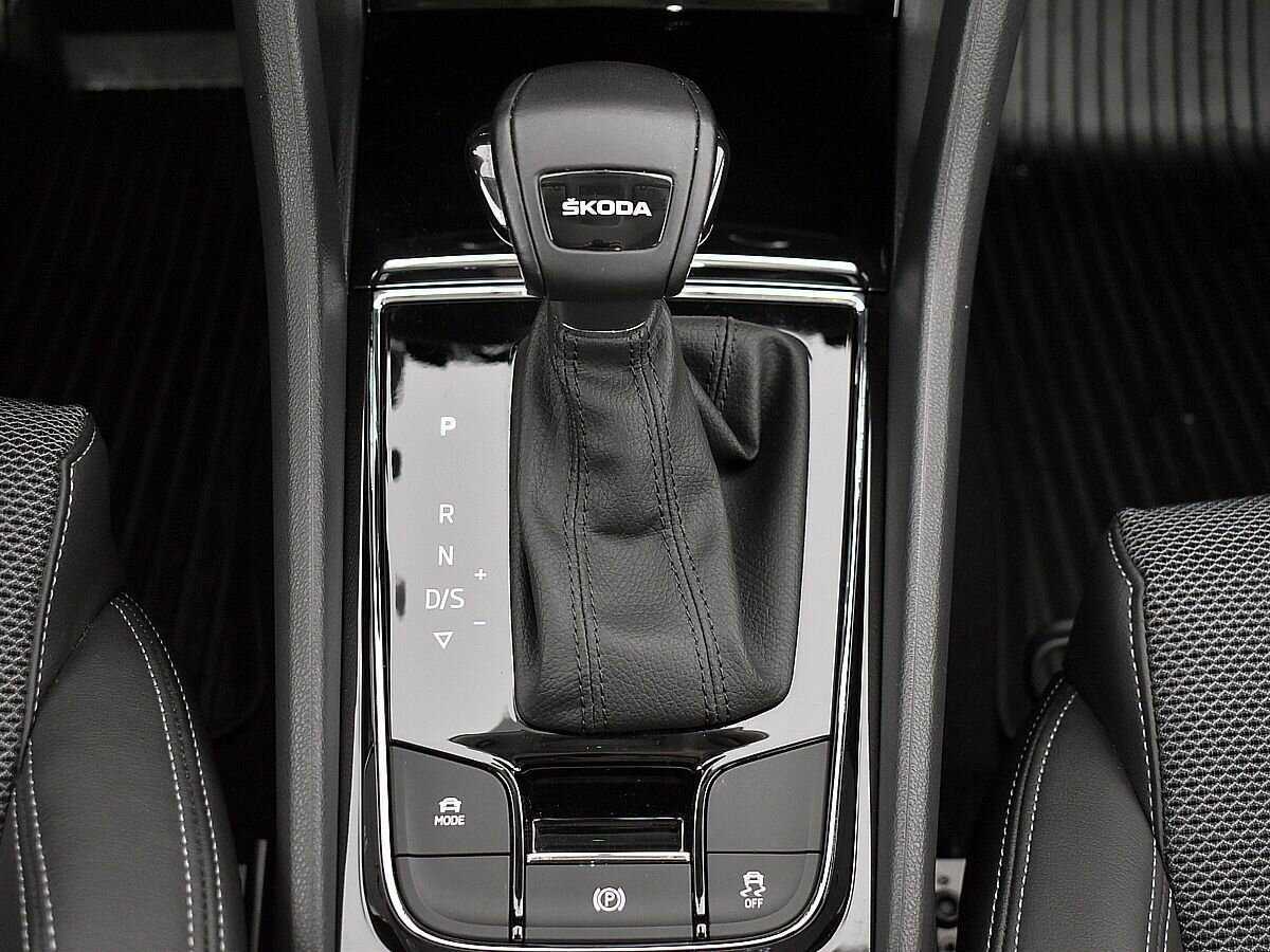 Skoda Karoq б/у, 2022, Автоматическая. Фото: #13