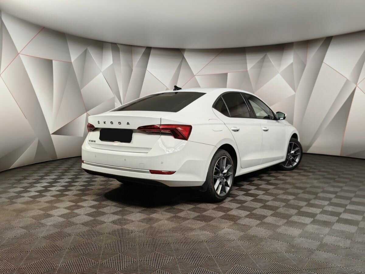 Skoda Octavia б/у, 2021, Автоматическая. Фото: #1