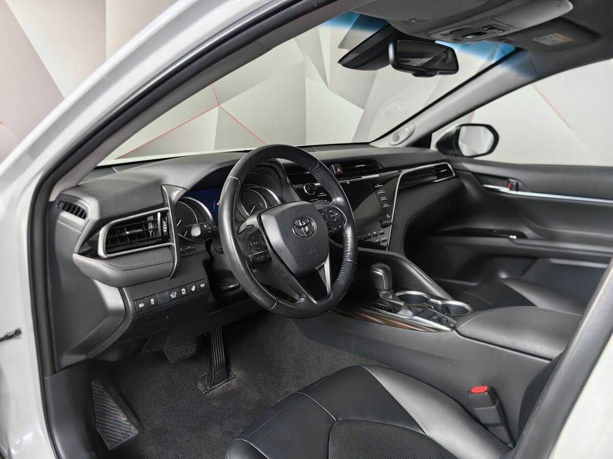 Toyota Camry б/у, 2020, Автоматическая. Фото: #13