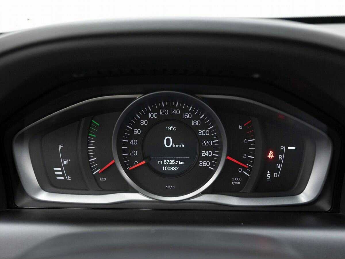 Volvo XC60 б/у, 2017, Автоматическая. Фото: #16