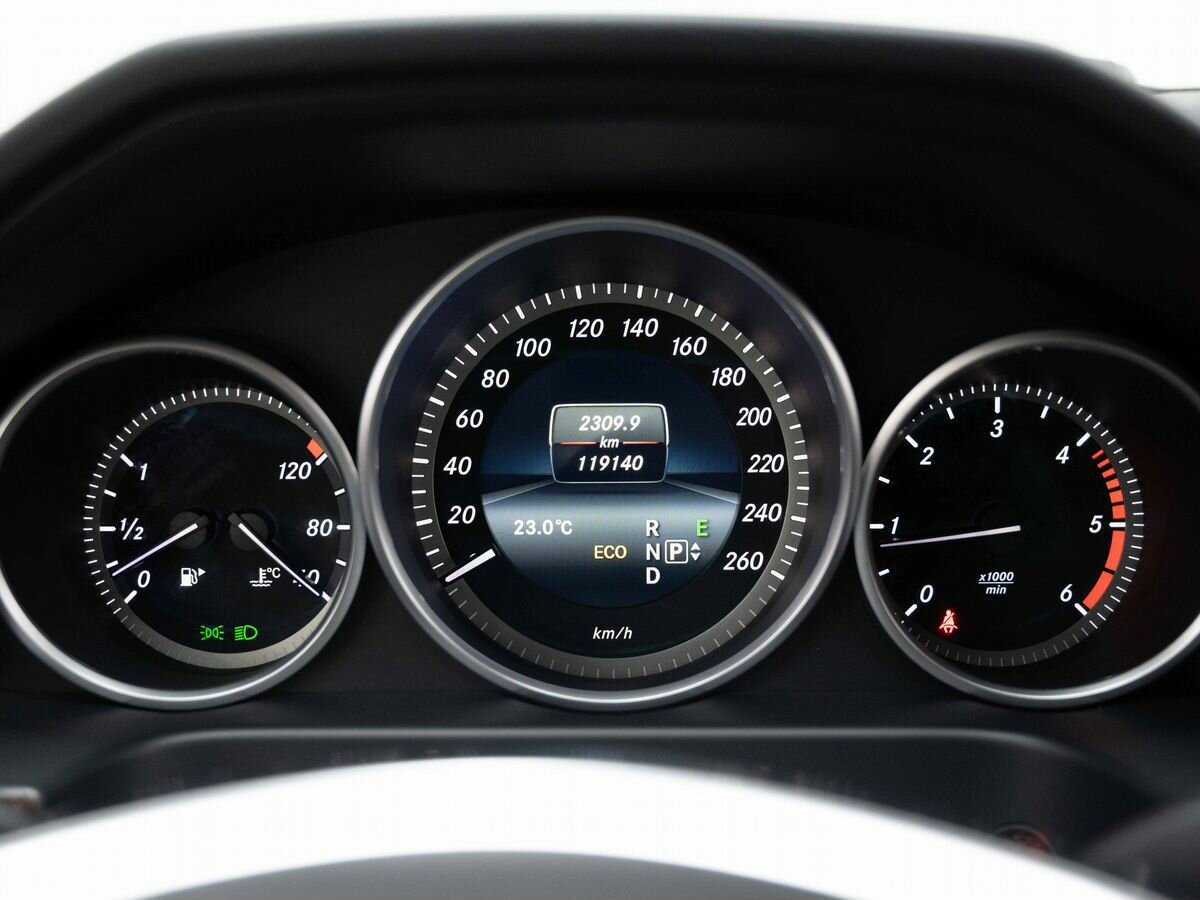 Mercedes-Benz E-Класс б/у, 2015, Автоматическая. Фото: #17