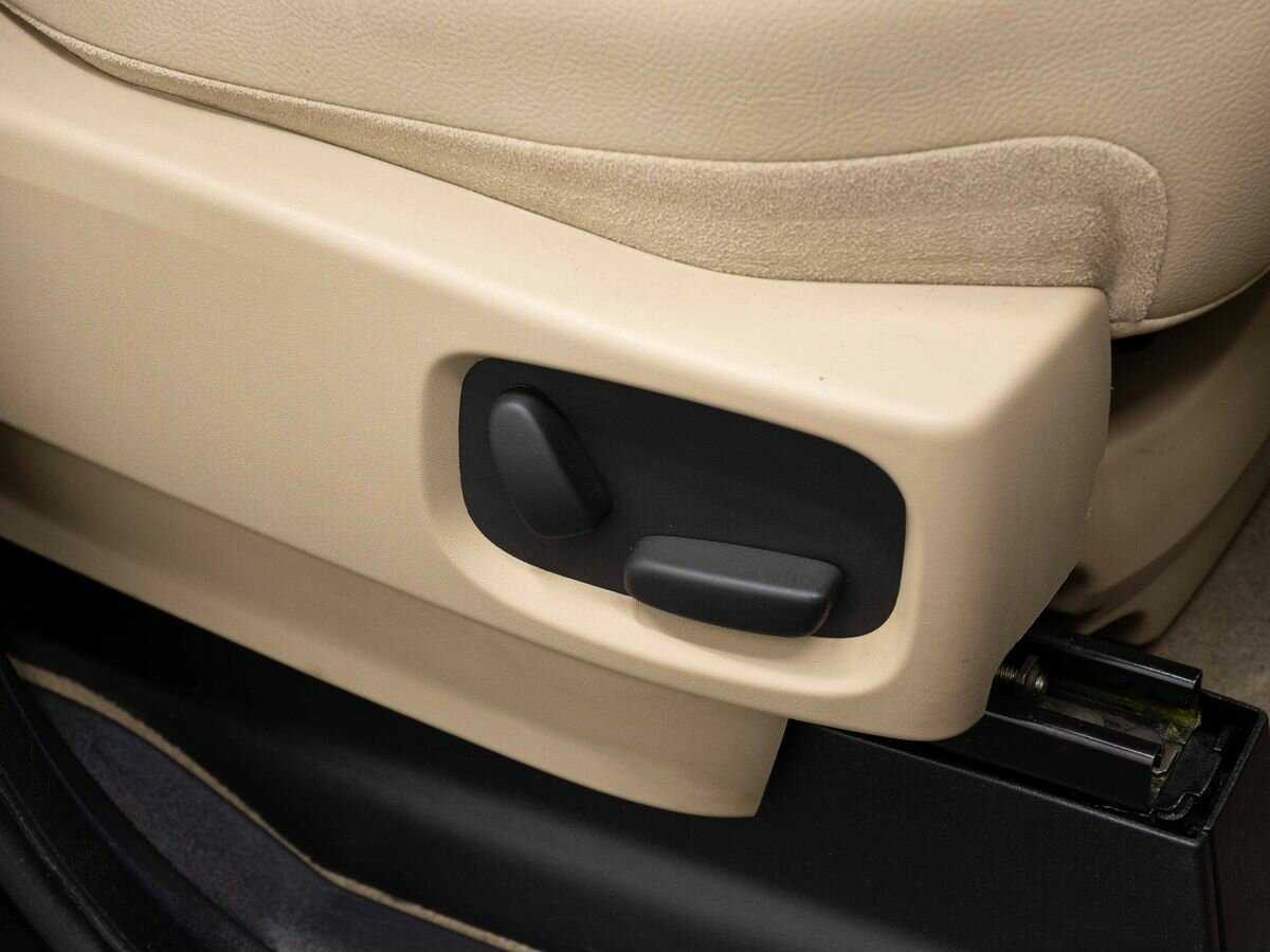 Land Rover Discovery б/у, 2014, Автоматическая. Фото: #12