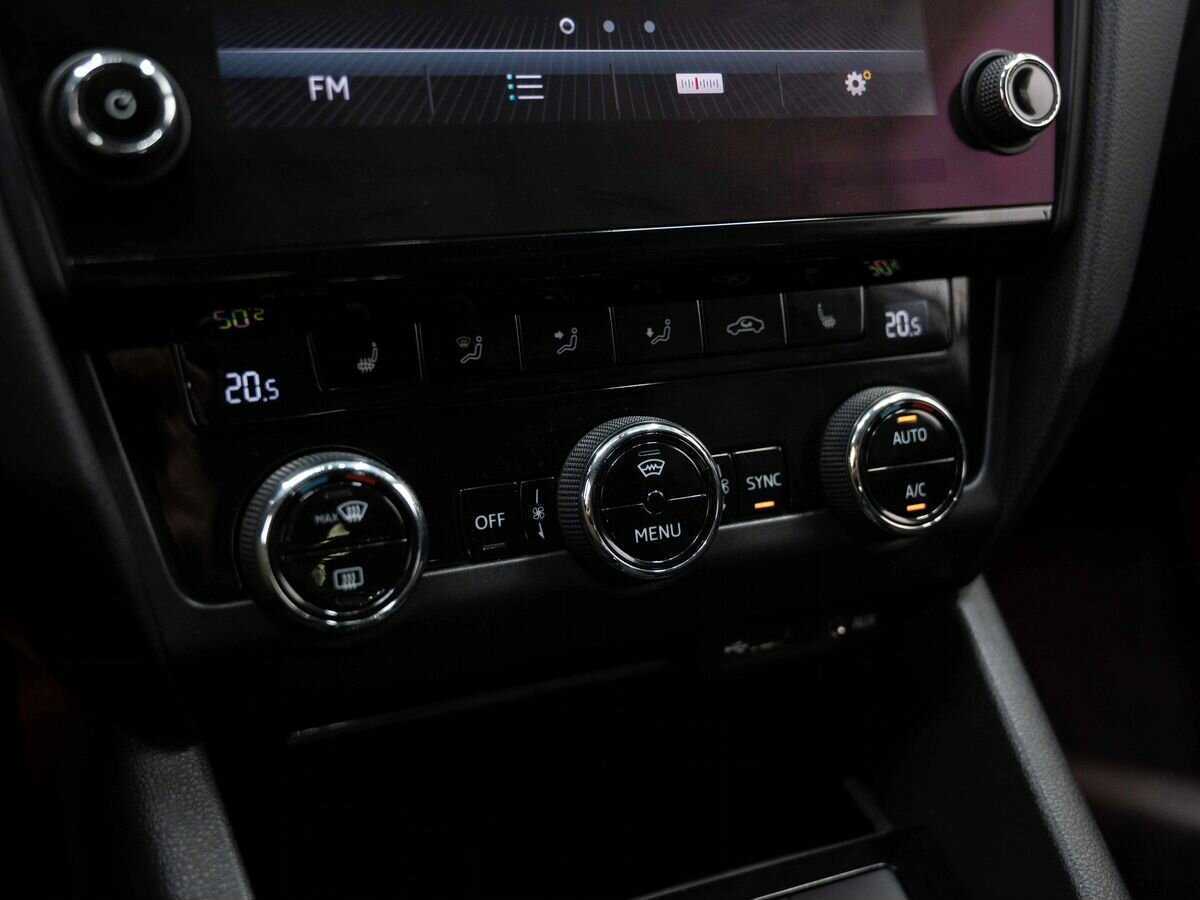 Шкода Октавия б/у, 2017, Роботизированная. Фото: #19