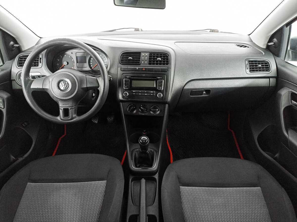 Volkswagen Polo б/у, 2012, Механическая. Фото: #11