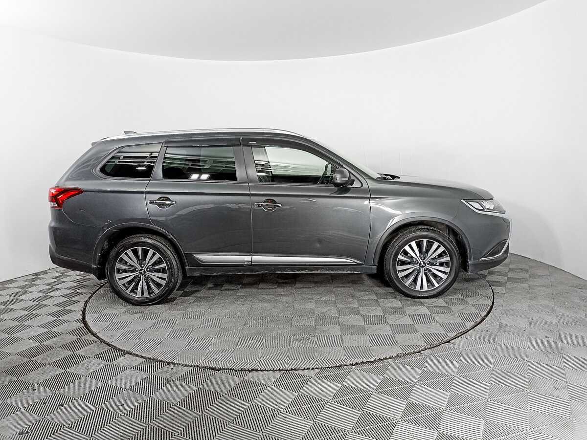 Mitsubishi Outlander б/у, 2021, Вариатор. Фото: #3