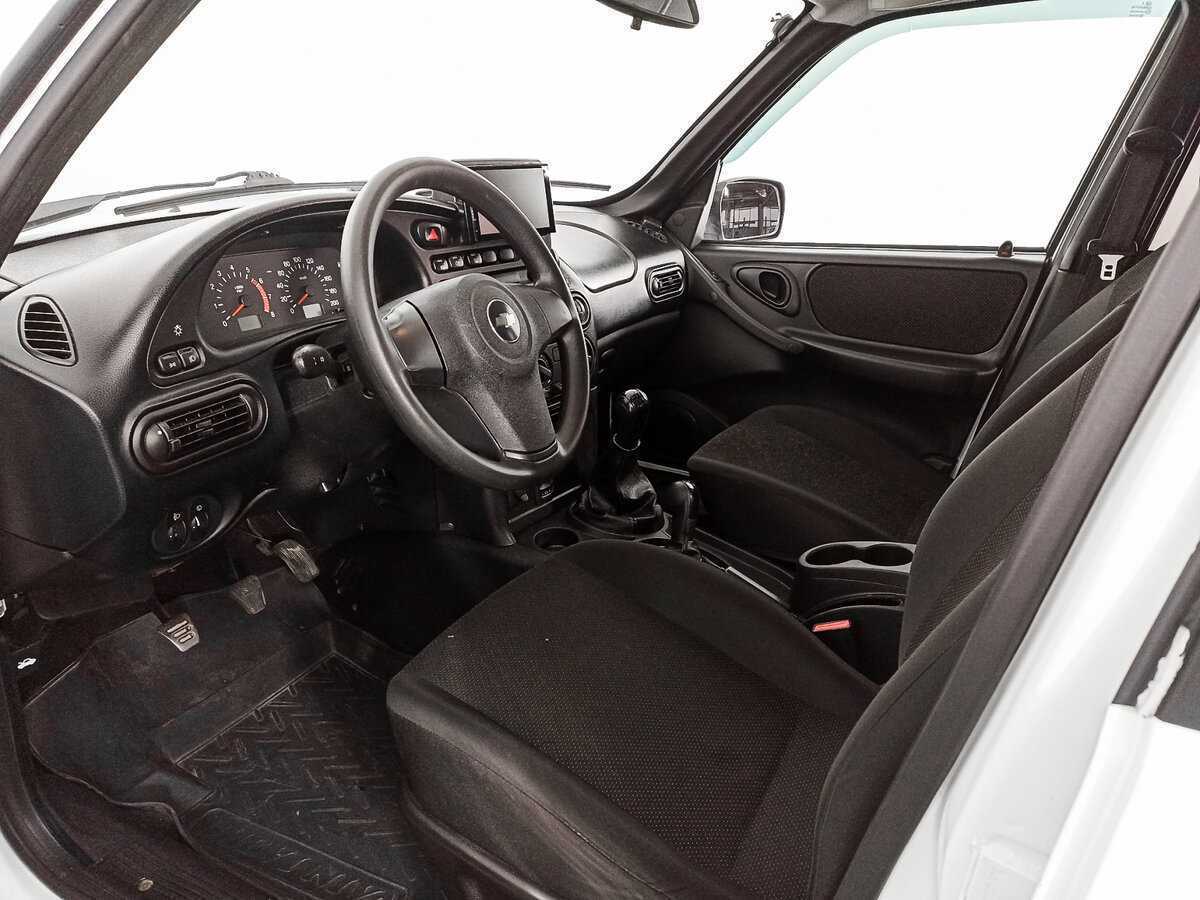 Chevrolet Niva б/у, 2015, Механическая. Фото: #11