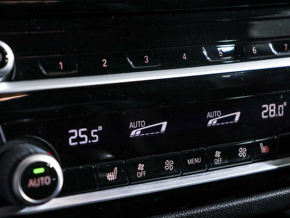 BMW 5 серии б/у, 2019, Автоматическая. Фото: #17