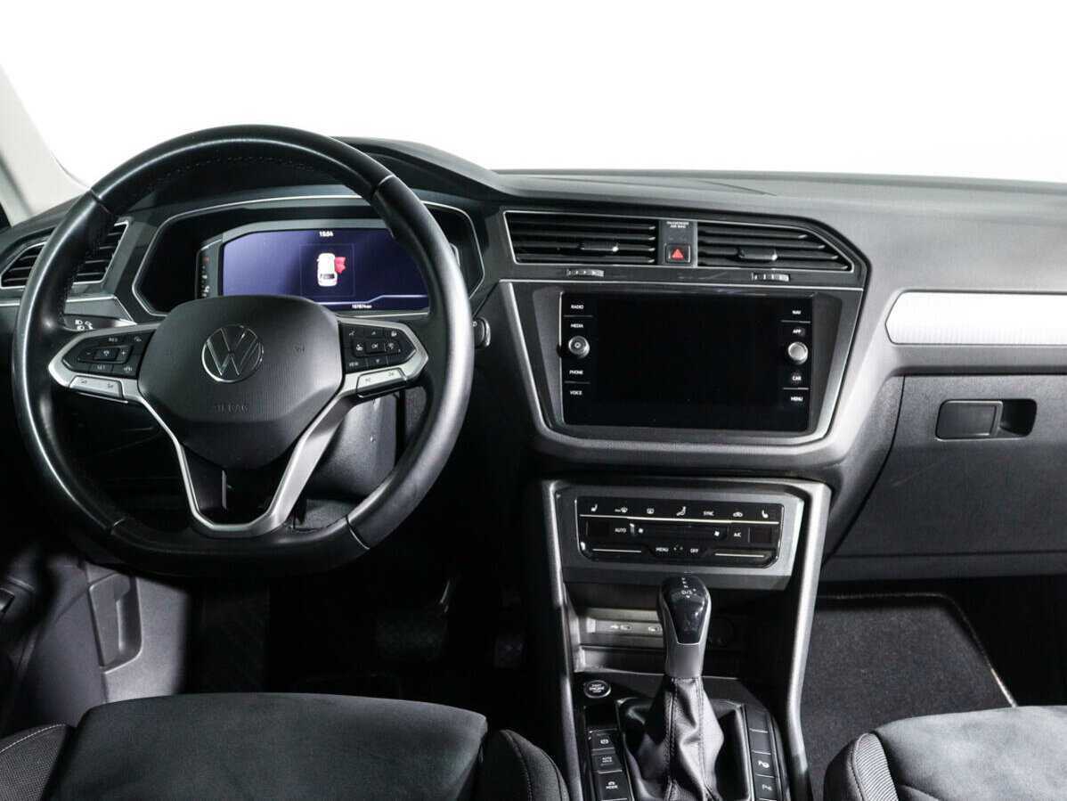 Volkswagen Tiguan б/у, 2021, Роботизированная. Фото: #9