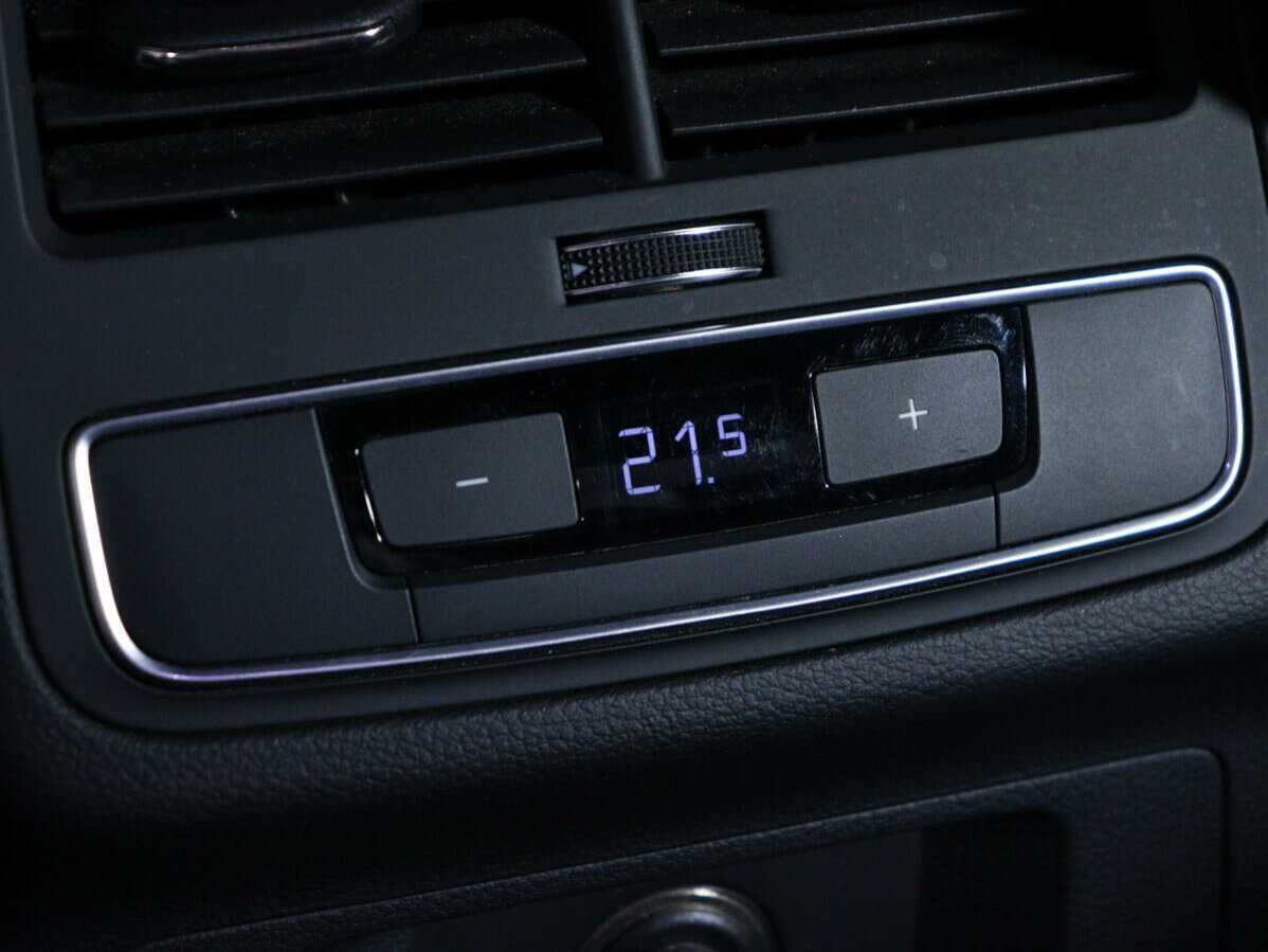 Audi A4 б/у, 2016, Роботизированная. Фото: #16