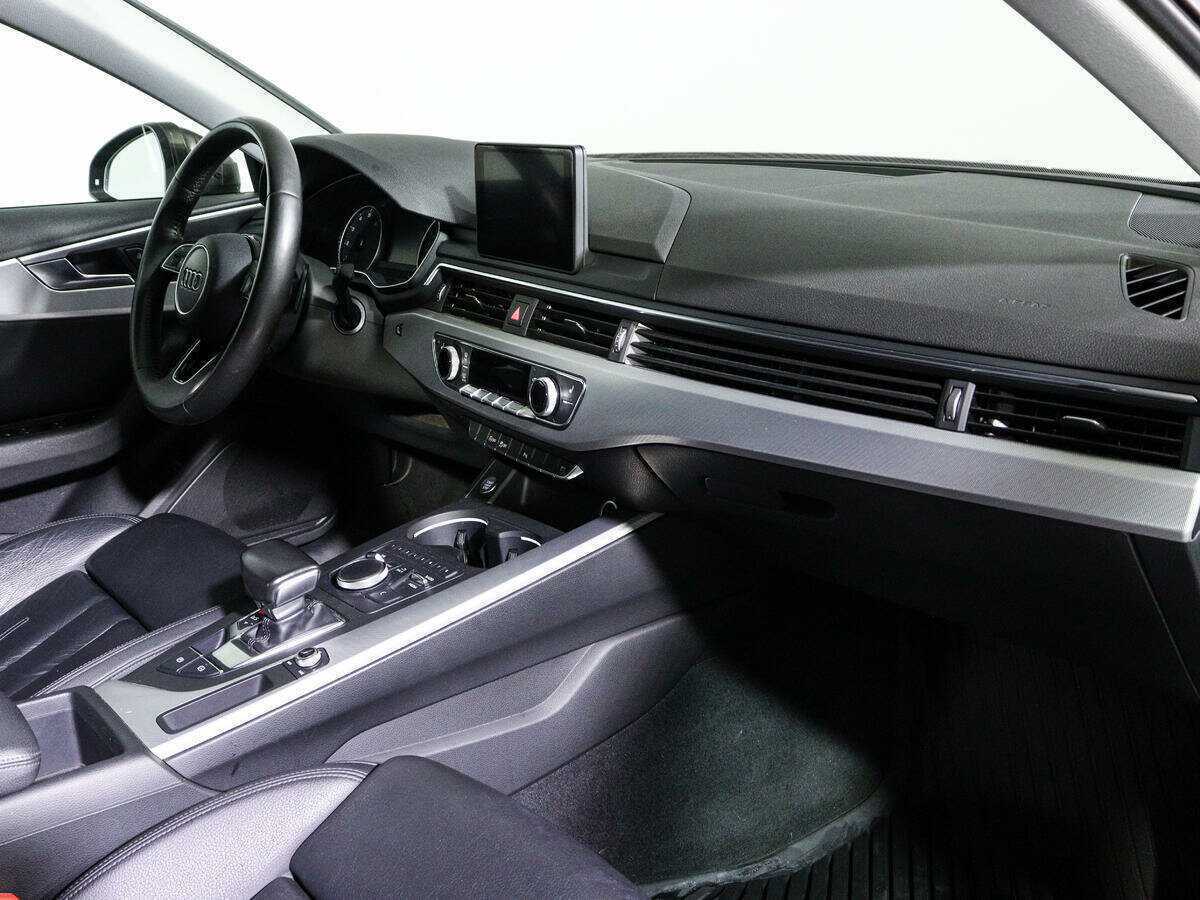 Audi A4 б/у, 2016, Роботизированная. Фото: #8
