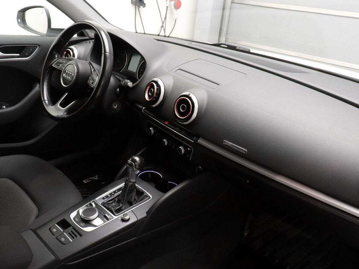 Audi A3 б/у, 2016, Роботизированная. Фото: #6