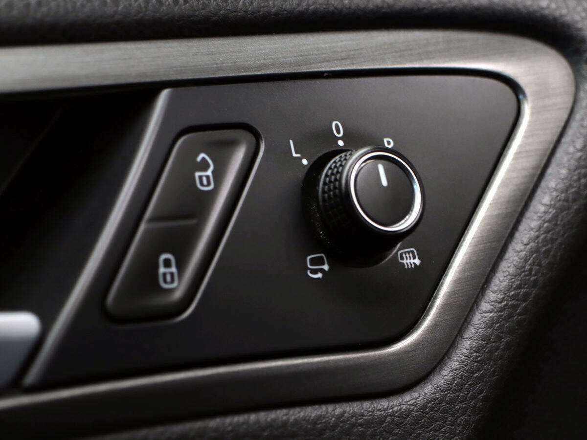 Volkswagen Golf б/у, 2013, Механическая. Фото: #12