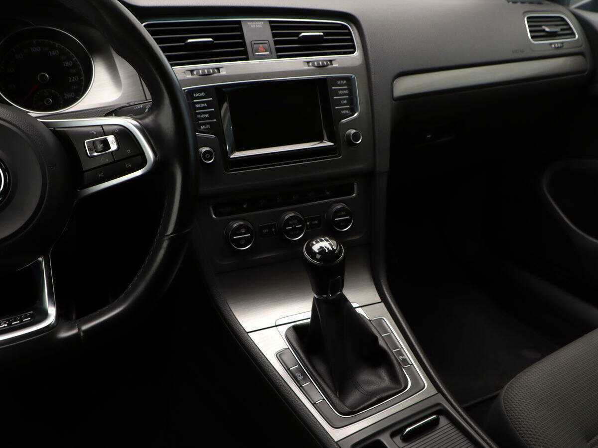 Volkswagen Golf б/у, 2013, Механическая. Фото: #14