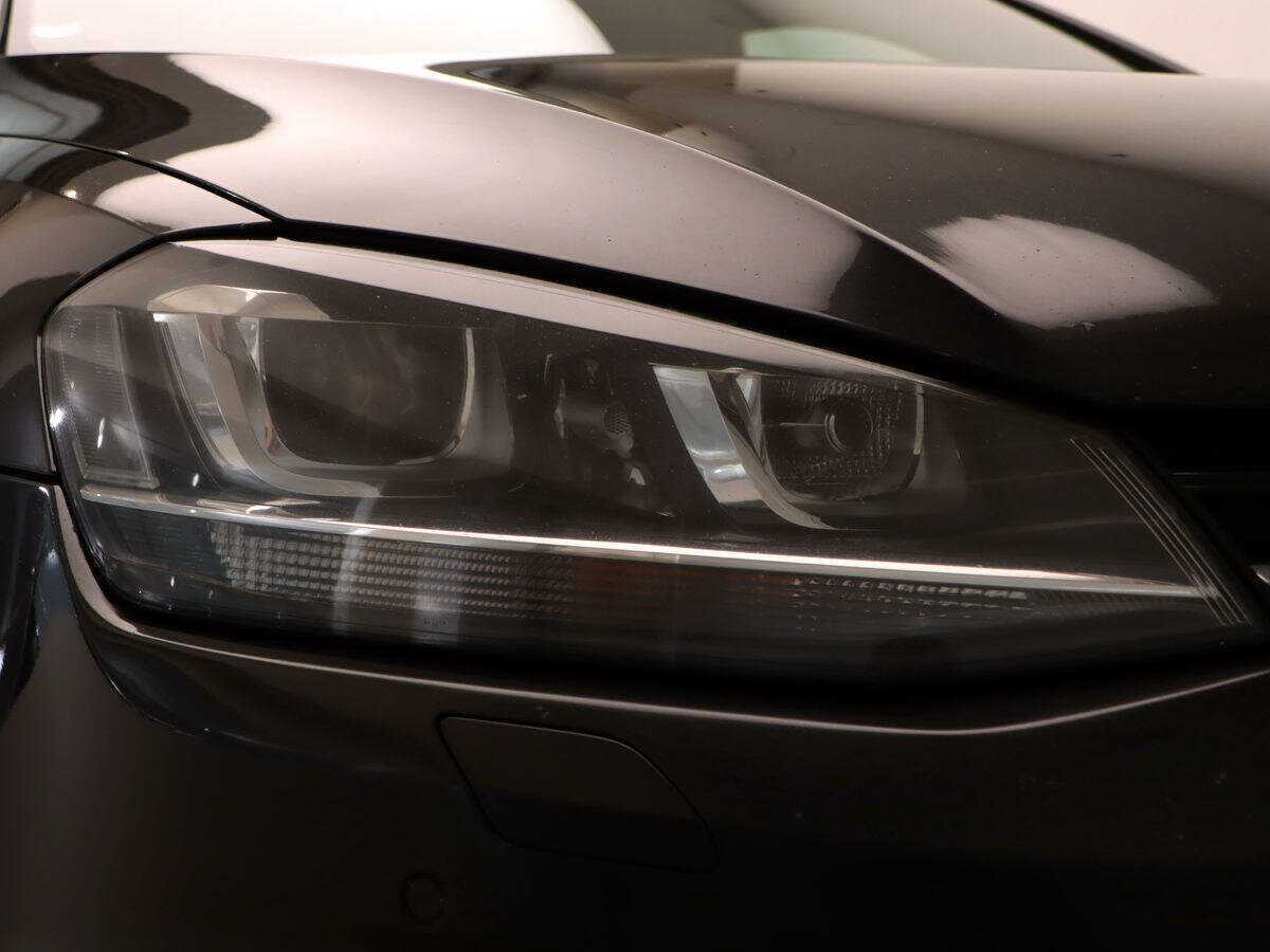 Volkswagen Golf б/у, 2013, Механическая. Фото: #21