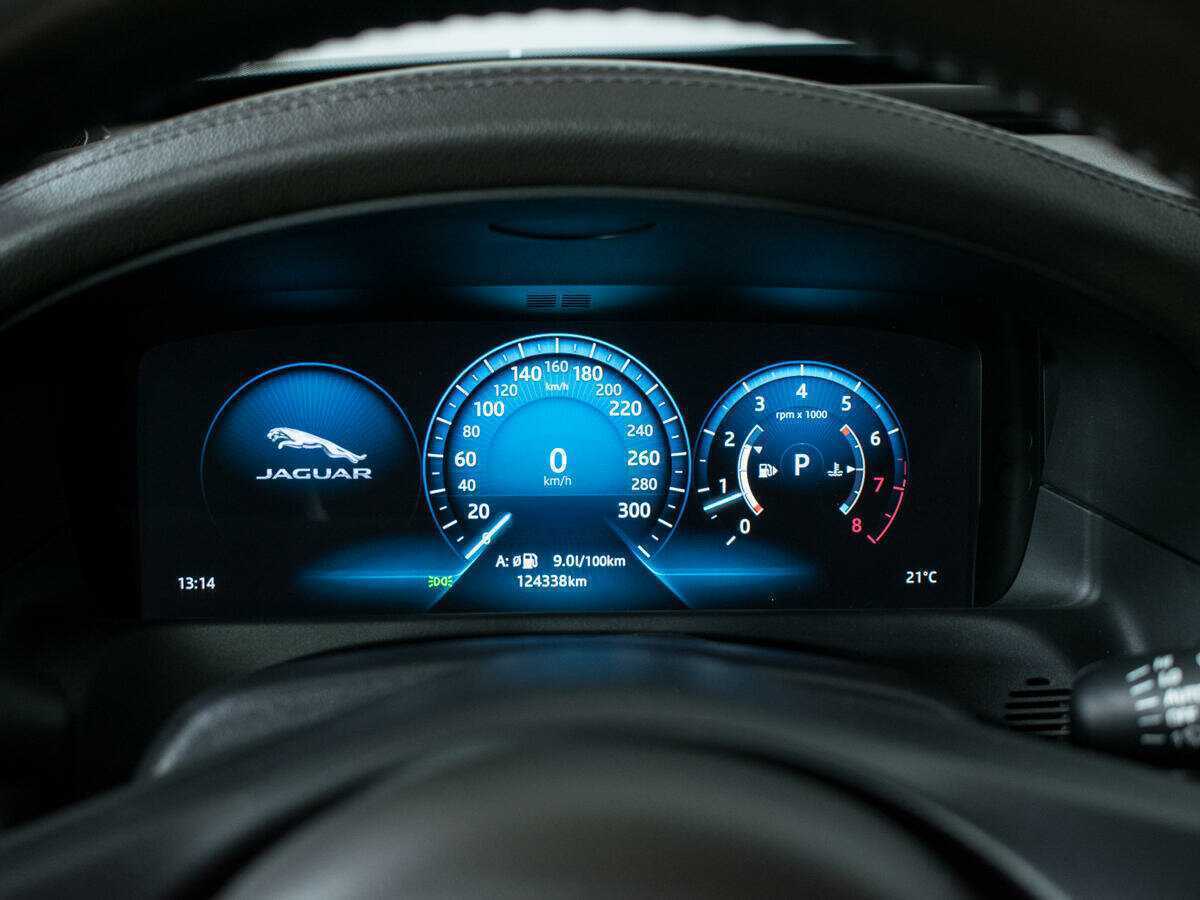 Jaguar XF б/у, 2016, Автоматическая. Фото: #10