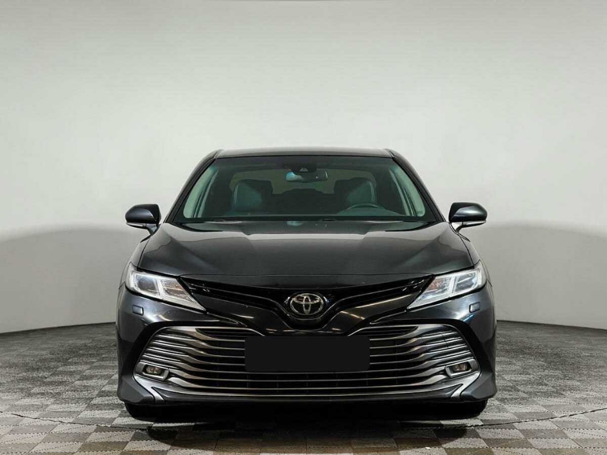 Toyota Camry б/у, 2018, Автоматическая. Фото: #1