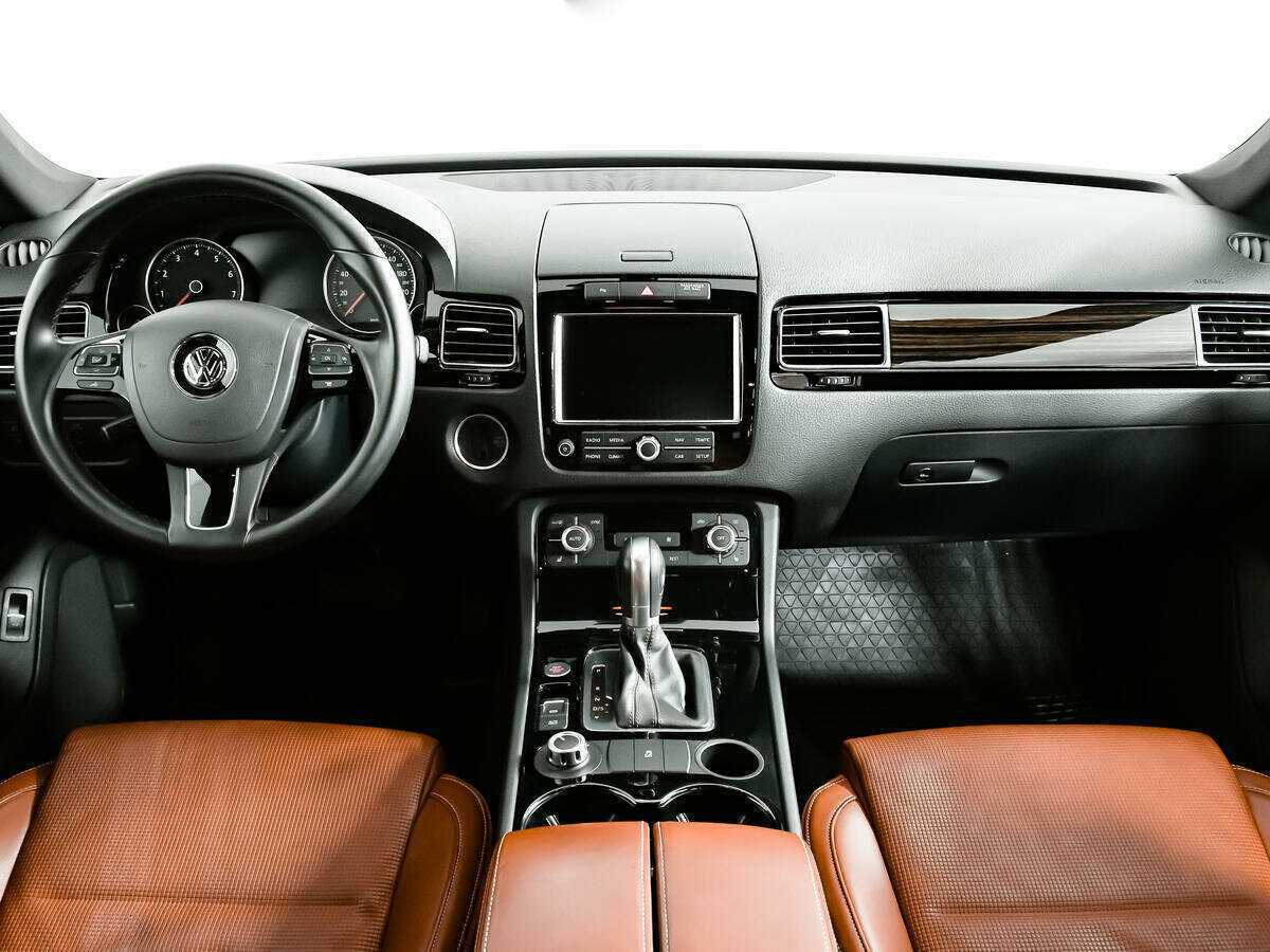 Volkswagen Touareg б/у, 2014, Автоматическая. Фото: #10