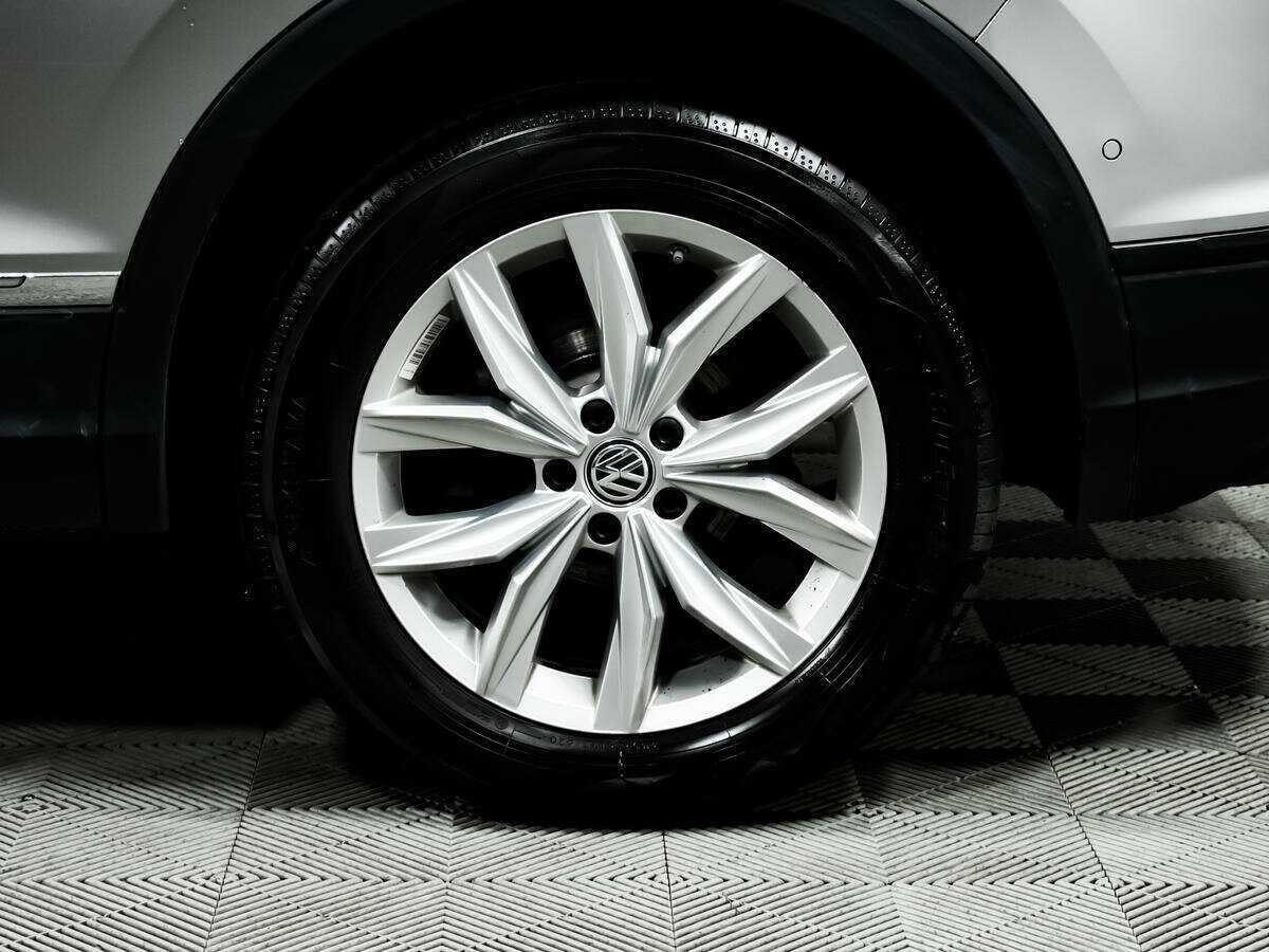 Volkswagen Tiguan б/у, 2020, Роботизированная. Фото: #13