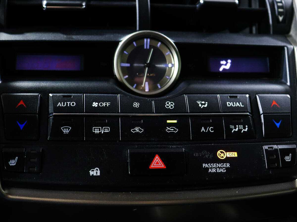 Lexus NX б/у, 2015, Вариатор. Фото: #13