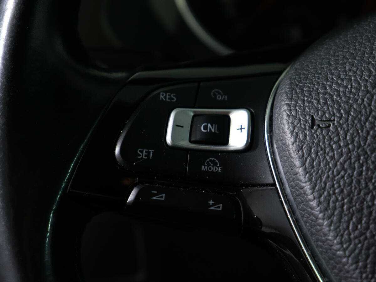 Фольксваген Тигуан б/у, 2017, Роботизированная. Фото: #18