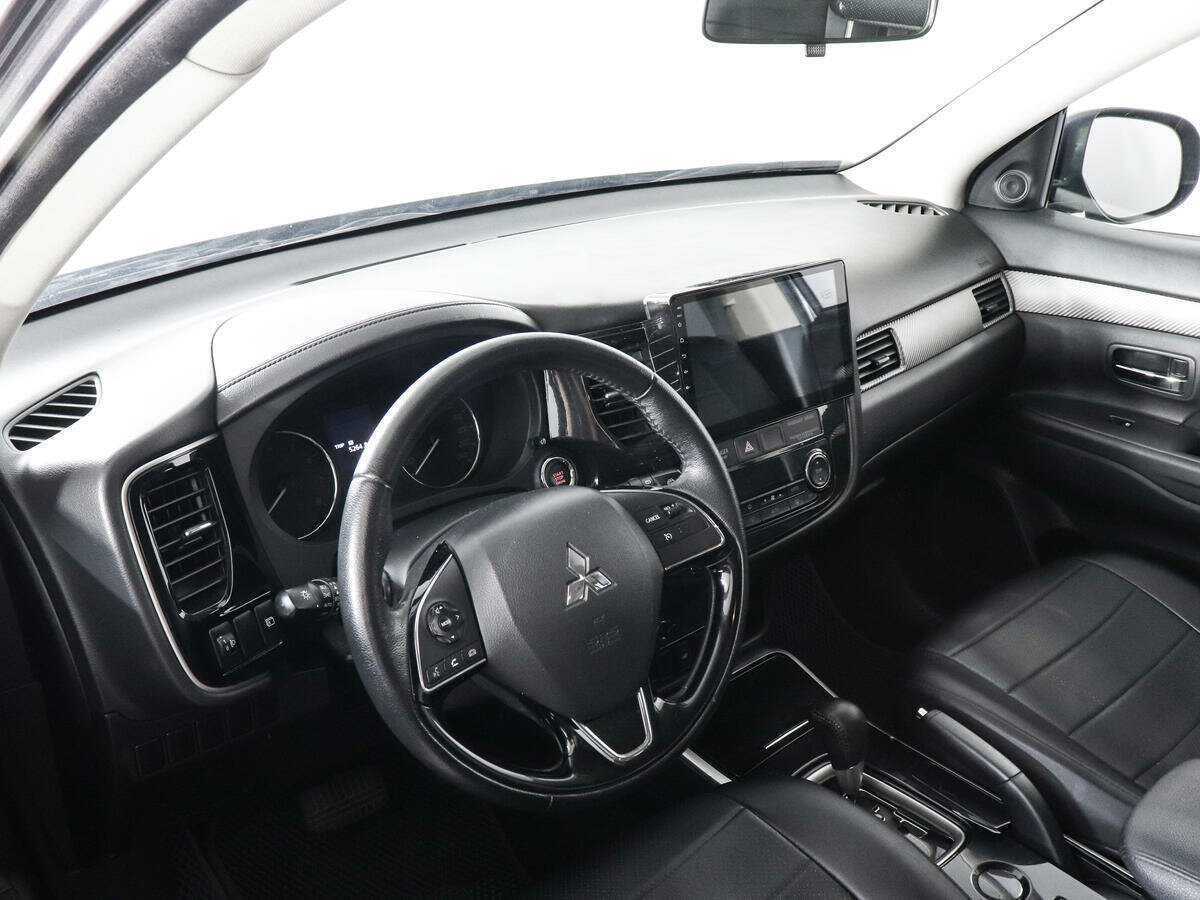 Mitsubishi Outlander б/у, 2018, Вариатор. Фото: #8
