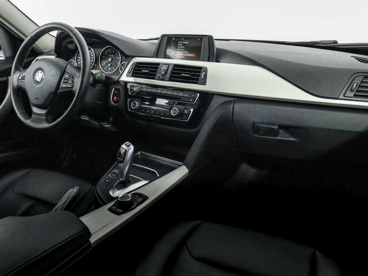 BMW 3 серии б/у, 2016, Автоматическая. Фото: #8
