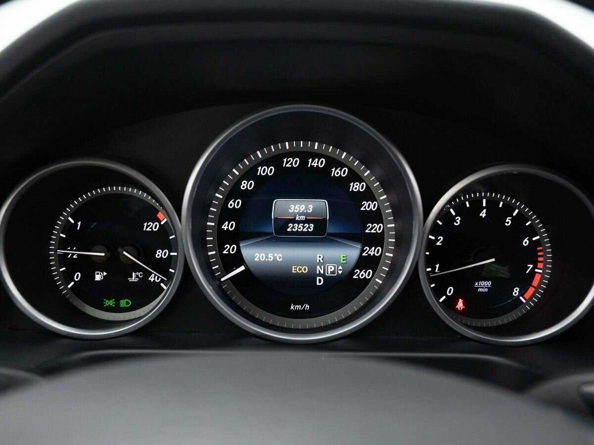 Mercedes-Benz E-Класс б/у, 2015, Автоматическая. Фото: #18