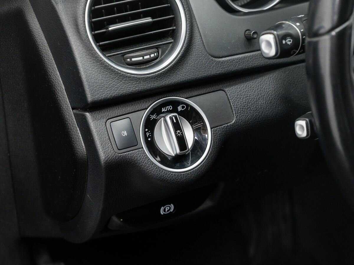 Mercedes-Benz C-Класс б/у, 2013, Автоматическая. Фото: #15