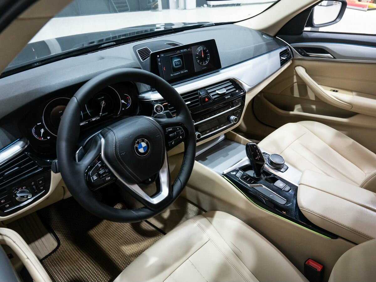 BMW 5 серии б/у, 2017, Автоматическая. Фото: #11