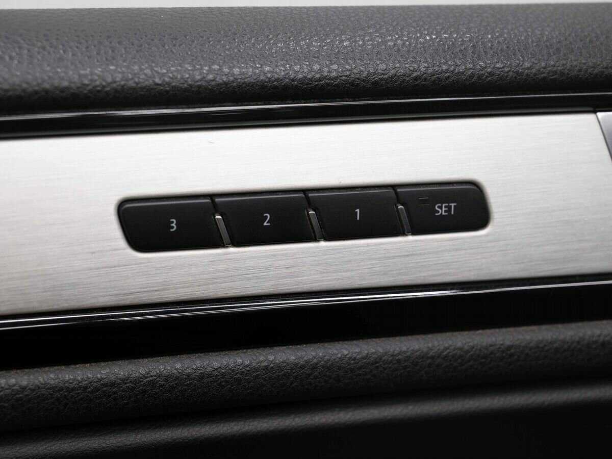 Volkswagen Touareg б/у, 2017, Автоматическая. Фото: #21