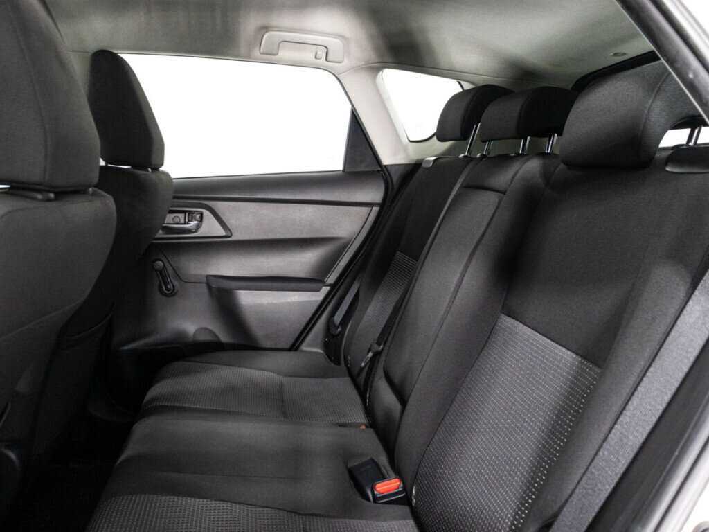 Тойота Аурис б/у, 2014, Механическая. Фото: #9