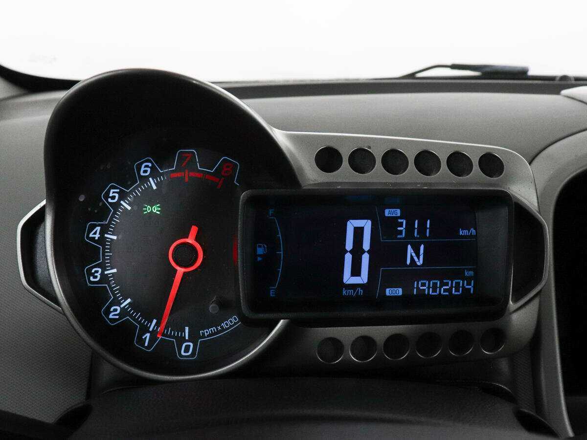 Chevrolet Aveo б/у, 2014, Автоматическая. Фото: #6