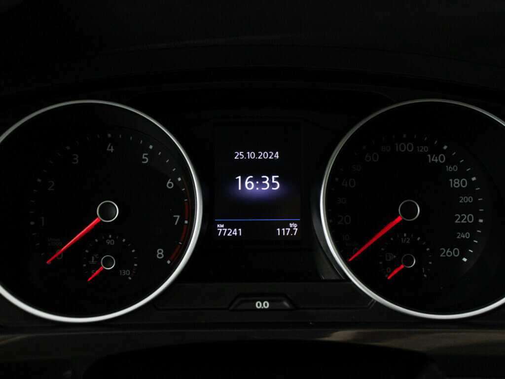 Volkswagen Tiguan б/у, 2018, Роботизированная. Фото: #11