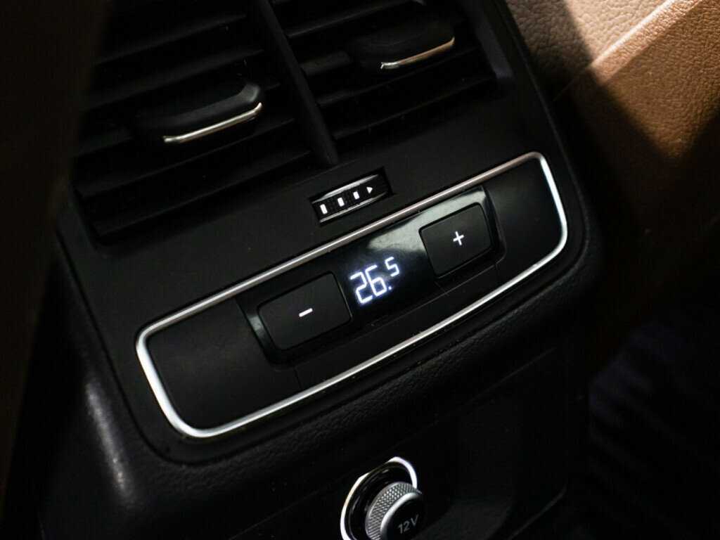 Audi A4 б/у, 2016, Роботизированная. Фото: #18