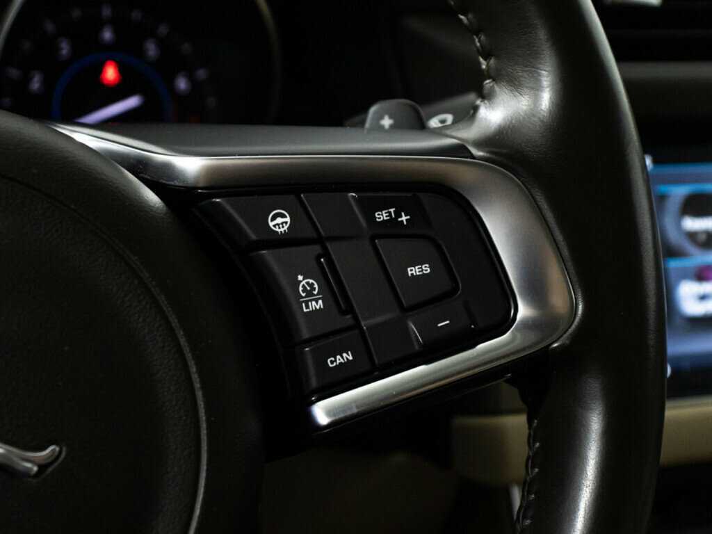 Jaguar XF б/у, 2017, Автоматическая. Фото: #20