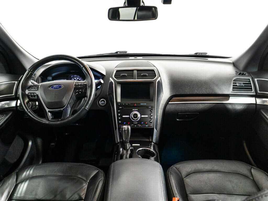 Ford Explorer б/у, 2018, Автоматическая. Фото: #12