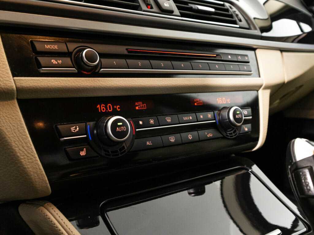 BMW 5 серии б/у, 2012, Автоматическая. Фото: #17