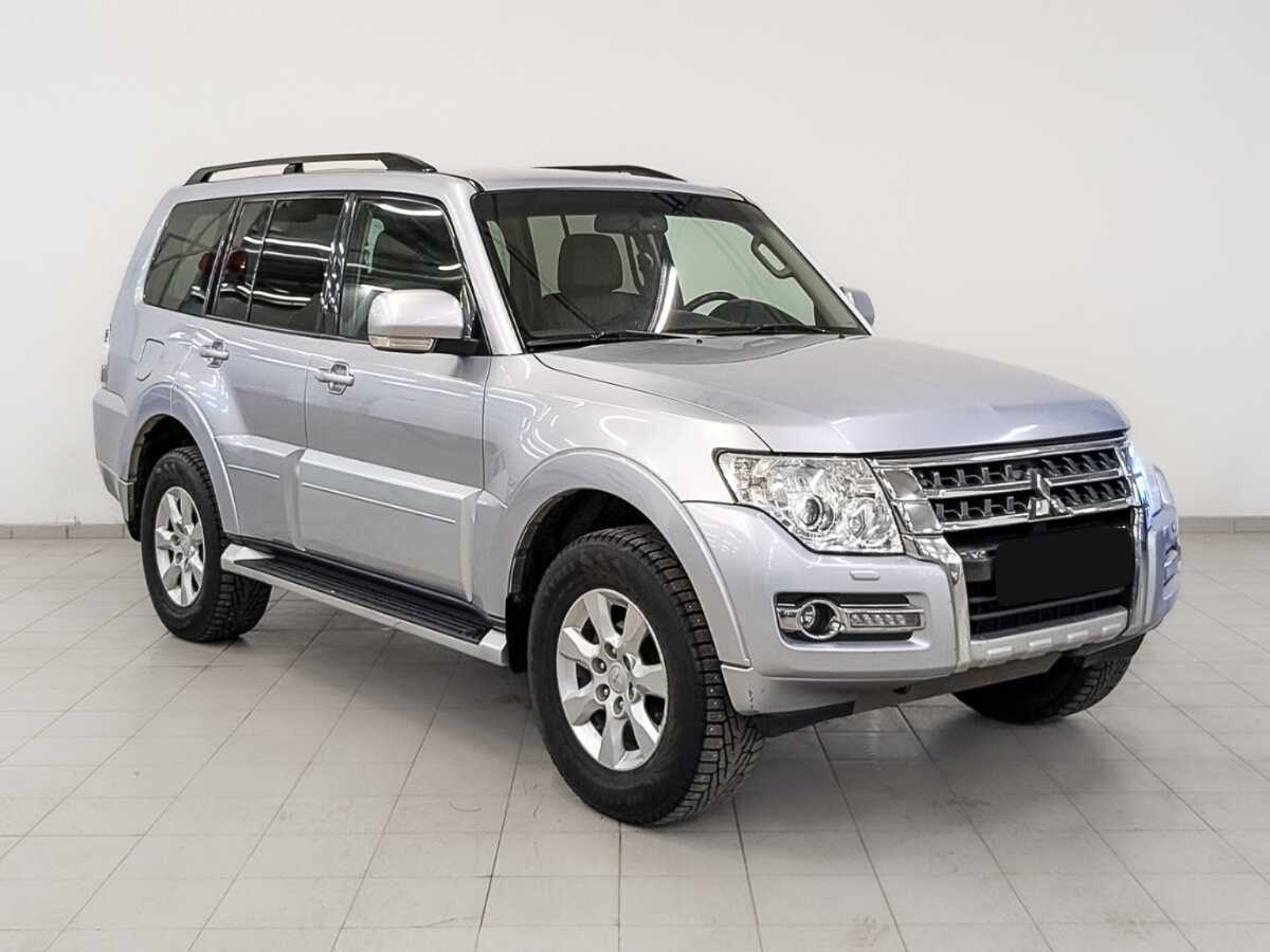 Mitsubishi Pajero б/у, 2014, Автоматическая. Фото: #2