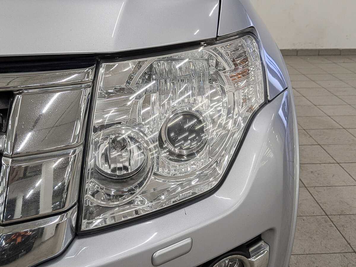 Mitsubishi Pajero б/у, 2014, Автоматическая. Фото: #10