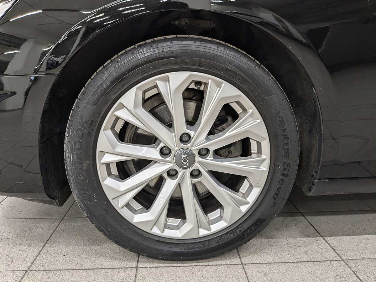 Audi A4 б/у, 2020, Роботизированная. Фото: #11