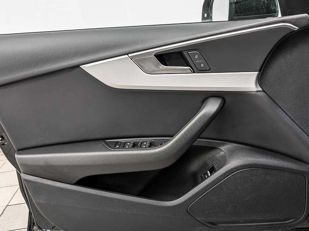 Audi A4 б/у, 2020, Роботизированная. Фото: #18