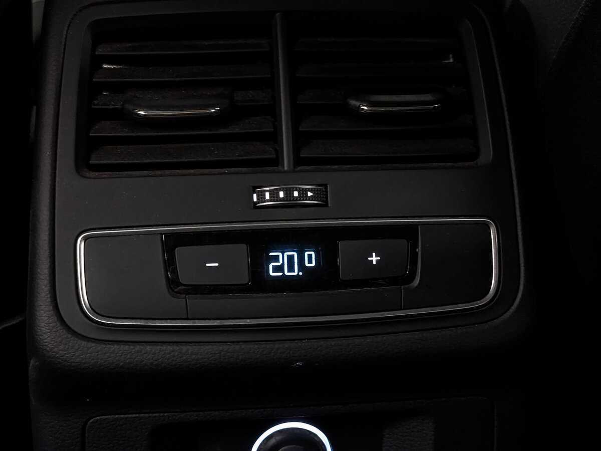 Audi A4 б/у, 2018, Роботизированная. Фото: #28