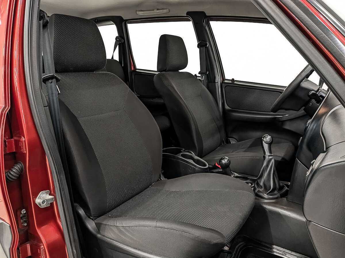 Chevrolet Niva б/у, 2015, Механическая. Фото: #22