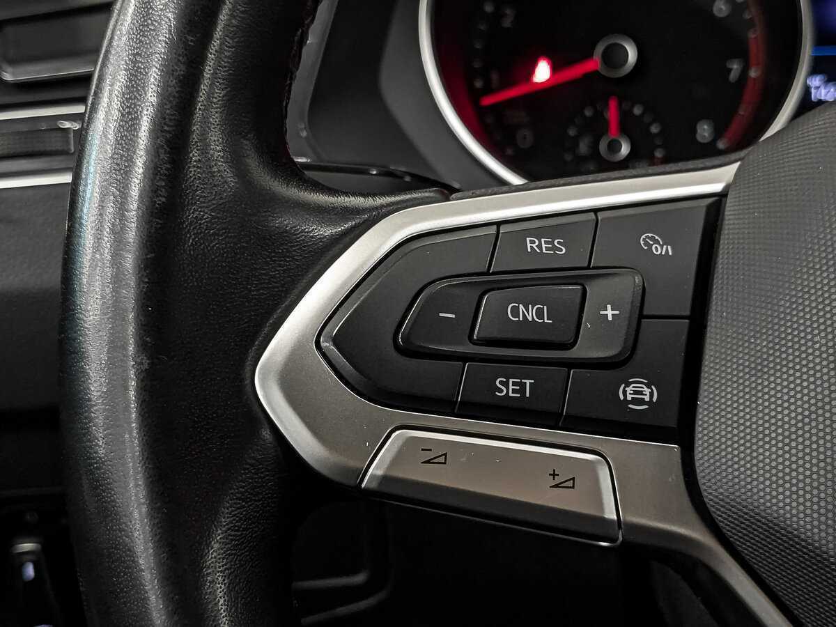 Volkswagen Tiguan б/у, 2021, Роботизированная. Фото: #25