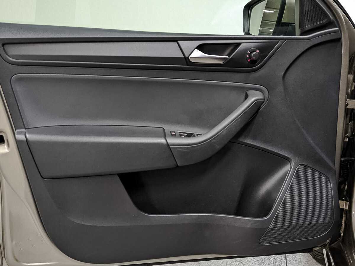 Volkswagen Polo б/у, 2021, Автоматическая. Фото: #18