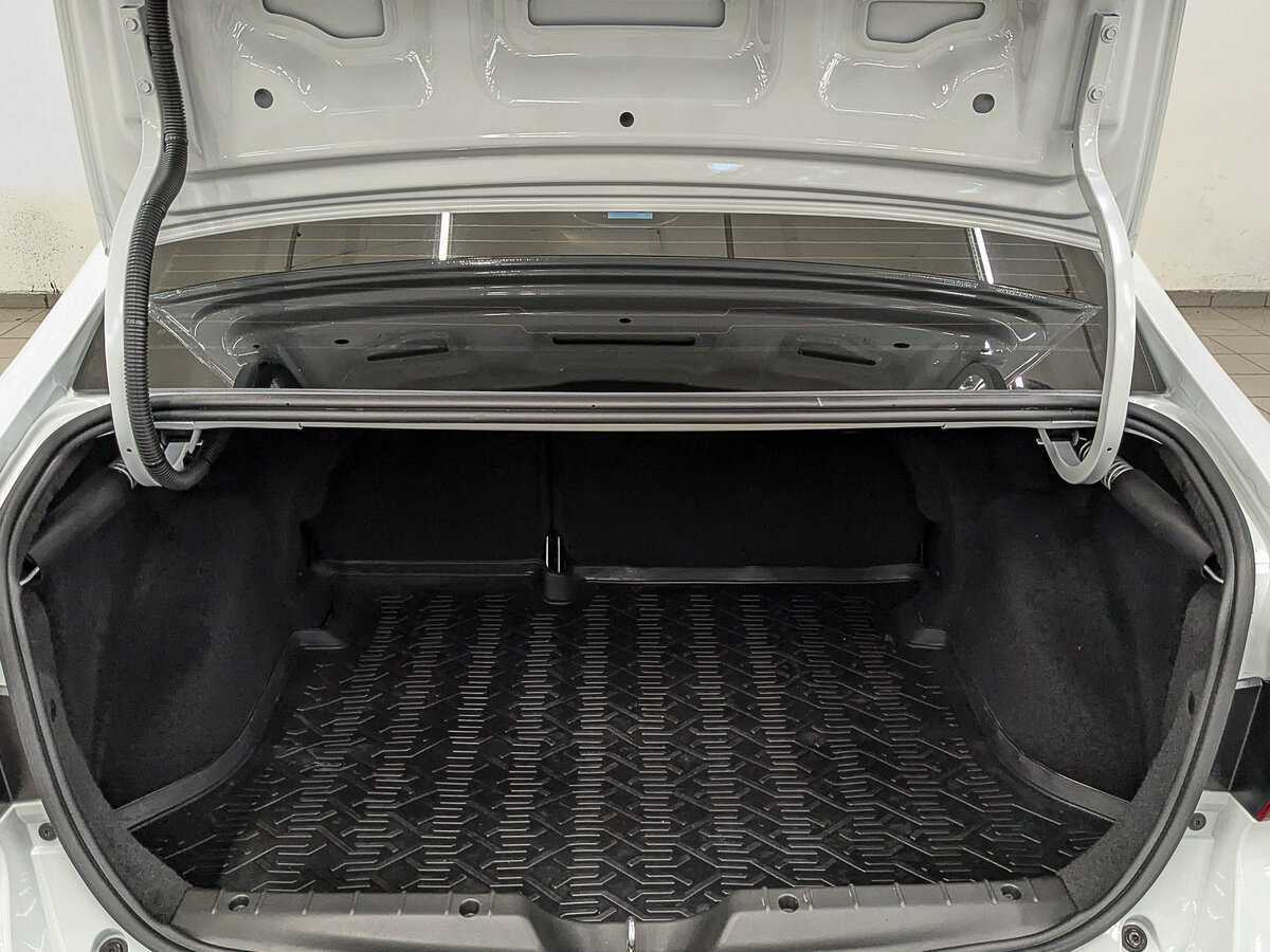 Лада (ВАЗ) Веста б/у, 2024, Механическая. Фото: #9