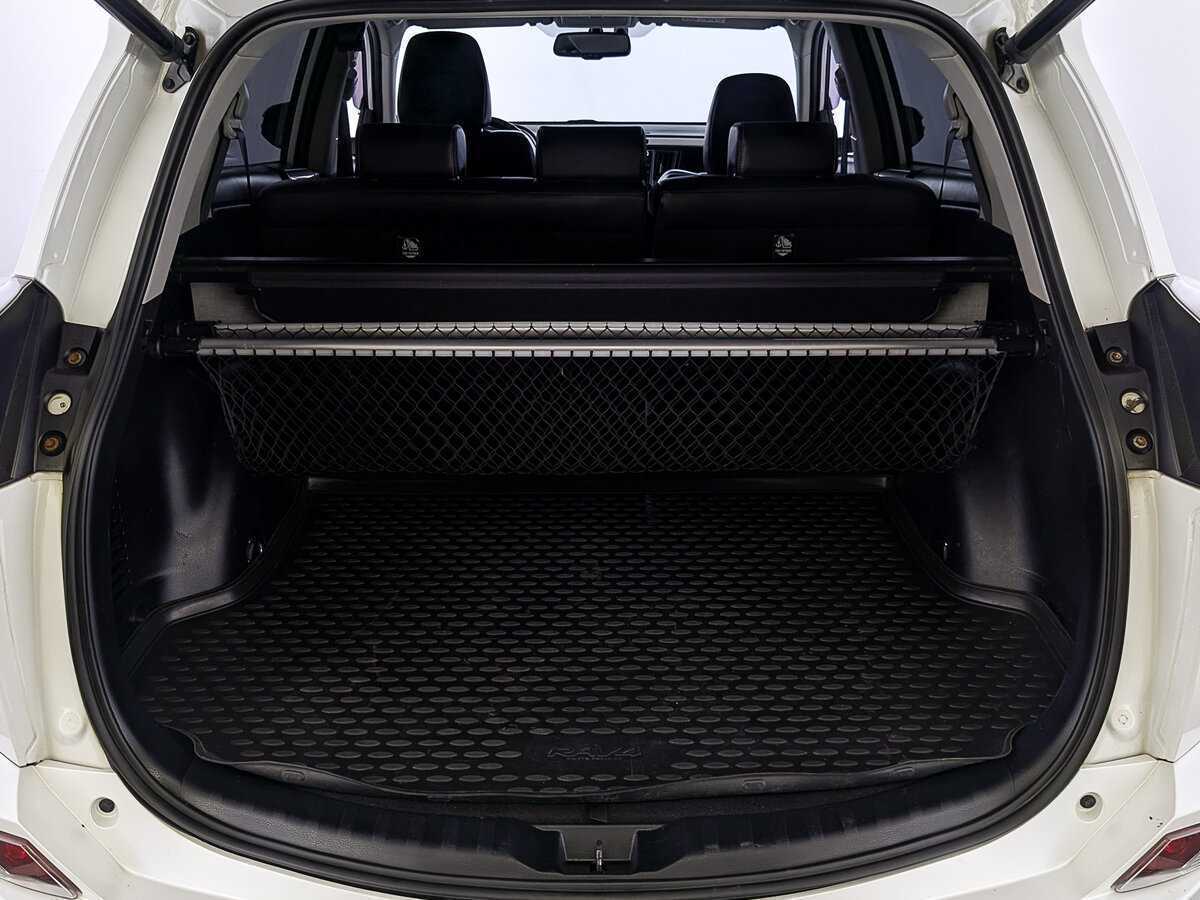 Toyota RAV4 б/у, 2018, Автоматическая. Фото: #9