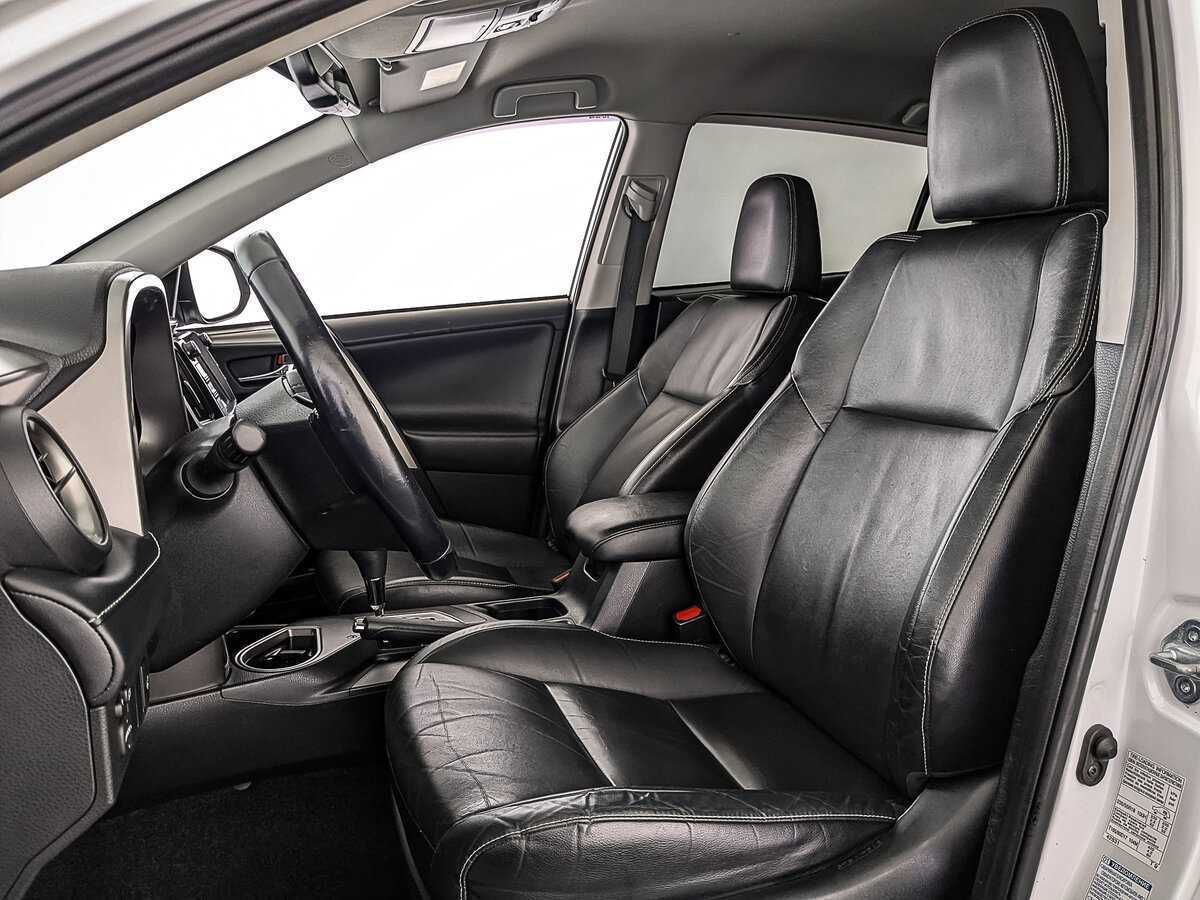 Toyota RAV4 б/у, 2018, Автоматическая. Фото: #17